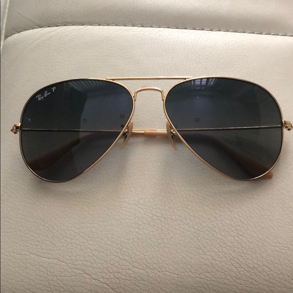 Ray-Ban Polarized Classic Avaitor Sunnglasses